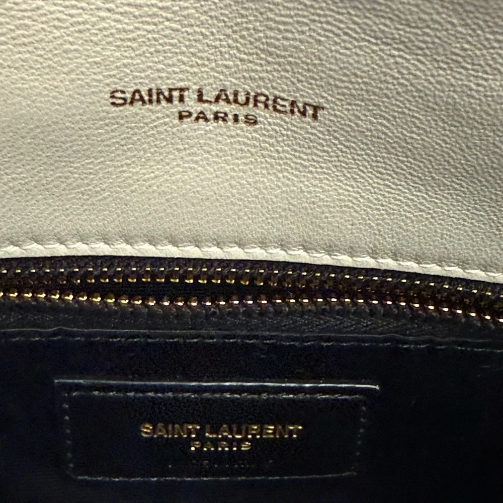 Saint Laurent Quilted Loulou Puffer Shoulder Bag in Crema Soft - Picture 6 of 12